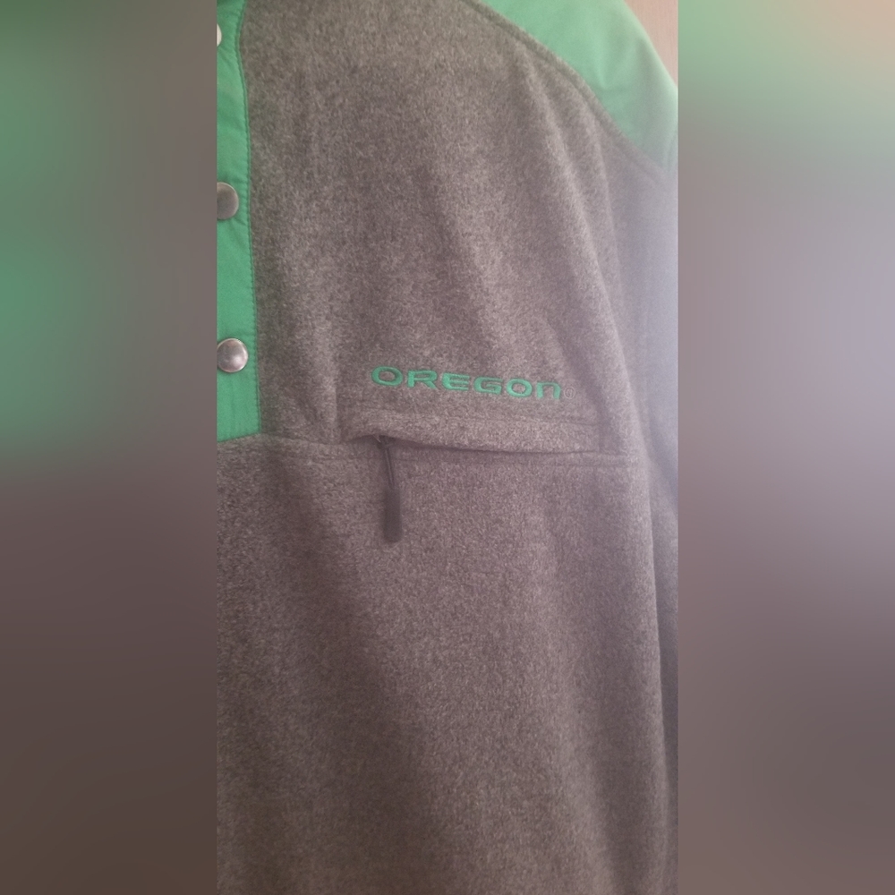University of Oregon pull over - Picture 2 of 5